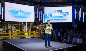 Ford ลงทุนมหาศาล 2,000 ล้านดอลลาร์ ปฏิวัติกระบวนการผลิต ทิ้งสายพานแบบดั้งเดิม ปั้น “Assembly Tree” เพื่อสู้ศึกรถยนต์ไฟฟ้าจีน