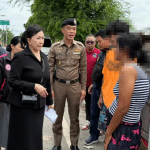 รวบตัวได้แล้ว โจรชุดไรเดอร์ปล้นร้านทองในห้างสมุทรปราการ หลังใช้แผนหลบหนีที่ซับซ้อน ทั้งการขับรถจักรยานยนต์ทิ้งลงคลอง และใช้เรือเป็นยานพาหนะหลบหนี